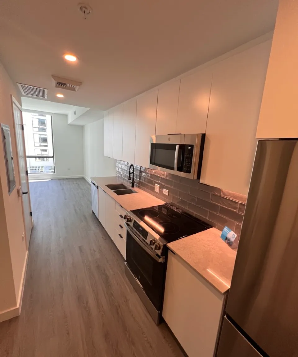 Studio, 475 sqft, $2,151 — Photo 1