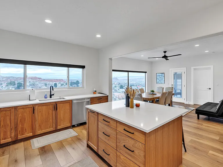 840 N Twin Lakes Dr #409 — Photo 4
