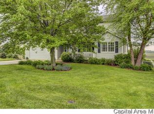 3870 Wagon Trl, Springfield, IL 62712