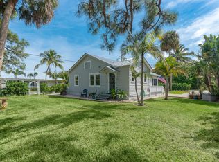 424 SE Alamanda Way, Stuart, FL 34996