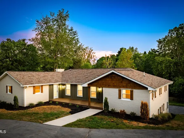 519 Redstone Dr, Bristol, TN 37620