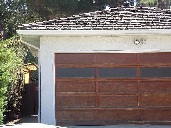 2nd image of 4150 Golf Dr