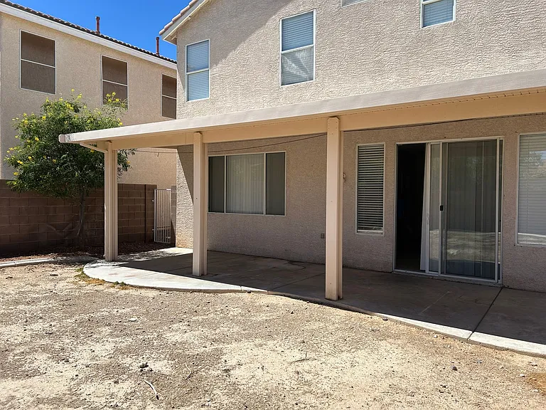 10019 Capistrello Ave — Photo 24