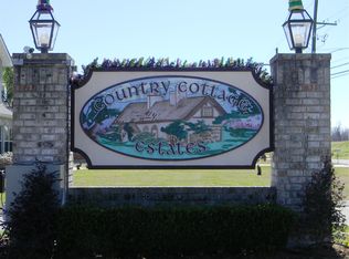 807 Country Cottage Blvd, La Place, LA 70068