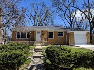 293 May Ave, Glen Ellyn, IL 60137