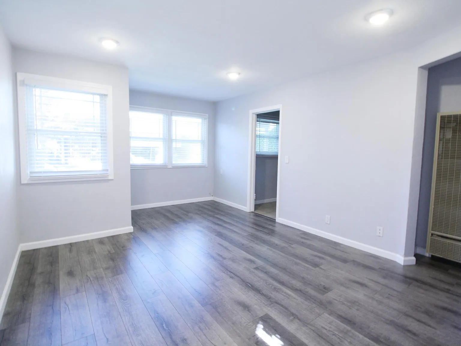 2288 Williams St — Photo 4