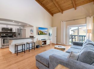 940 Sealane Dr APT 10, Encinitas, CA 92024