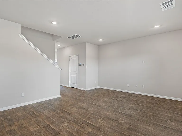 493 Apache Plum Dr — Photo 15