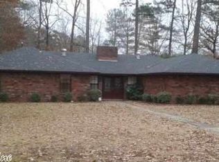 7911 Summerhill Dr, Pine Bluff, AR 71603