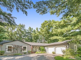 5391 Stoney Brook Rd, Kalamazoo, MI 49009