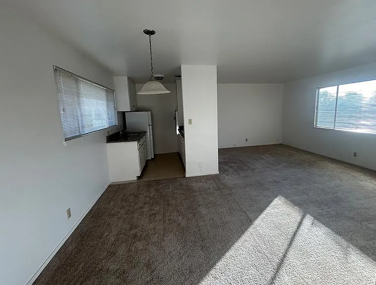 335 Alcatraz Ave #203 — Photo 3