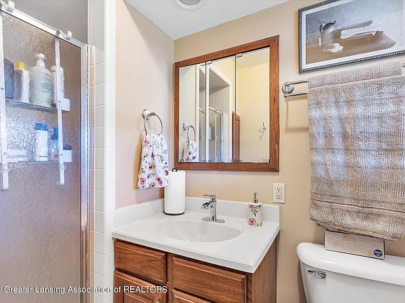 4th image of 4917 Tressa Dr