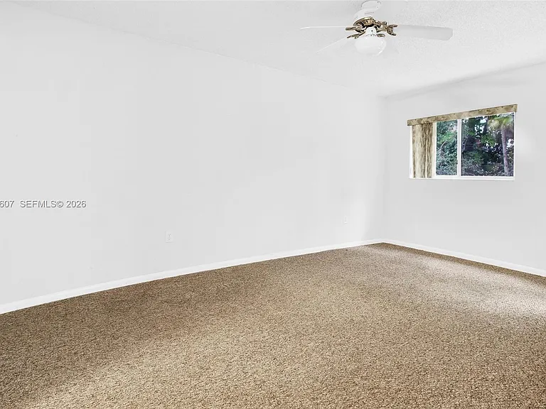 900 SW 142nd Ave #115L — Photo 20