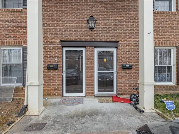 616 Vineyard Park Ct, Winston Salem, NC 27104