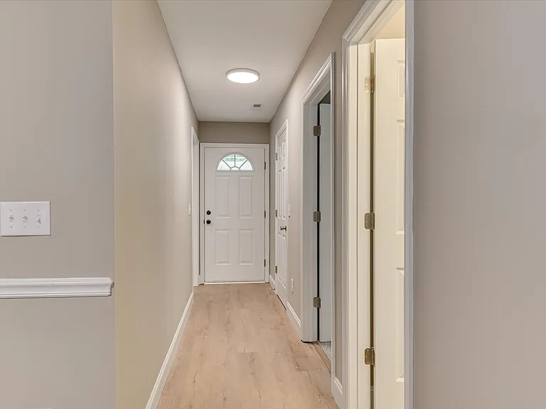 100 Kelly Dr SW — Photo 5