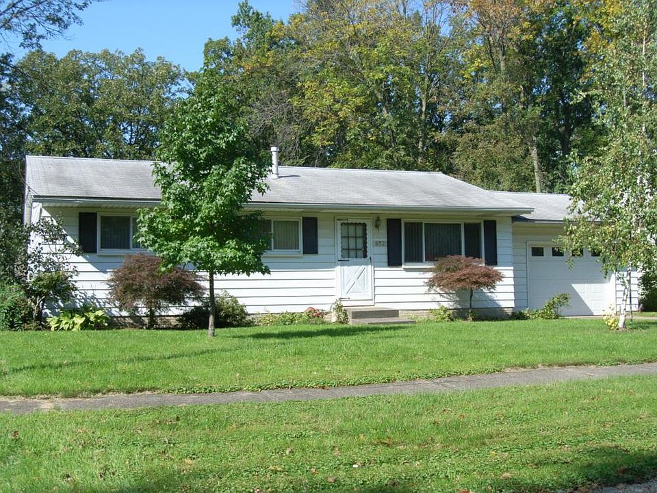 1st image of 652 Oakwood Ave