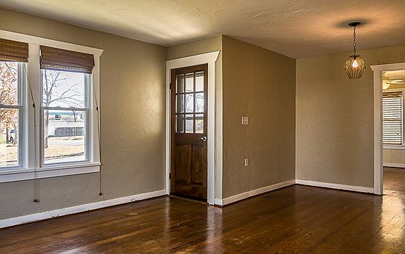 3rd image of 516 Saint Geralda St