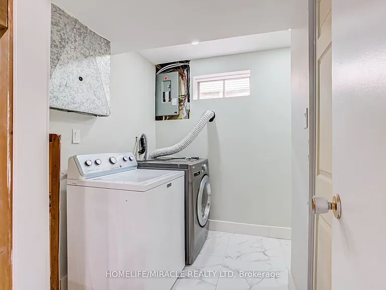 122 Ormond Dr — Photo 34
