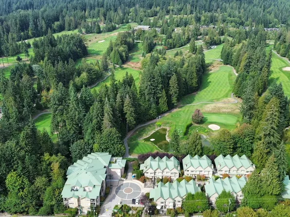 3294 Mount Seymour Pkwy #205, North Vancouver, BC V7H 0B1