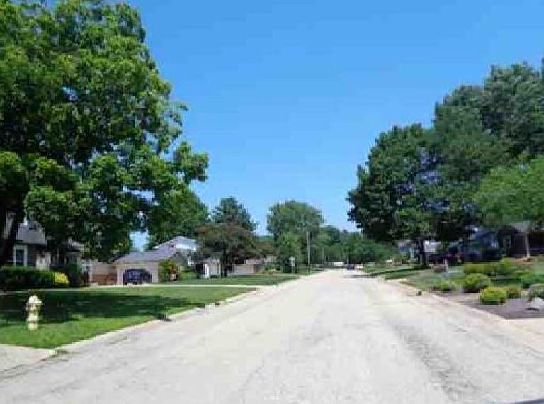 2nd image of 1840 Patterson Dr
