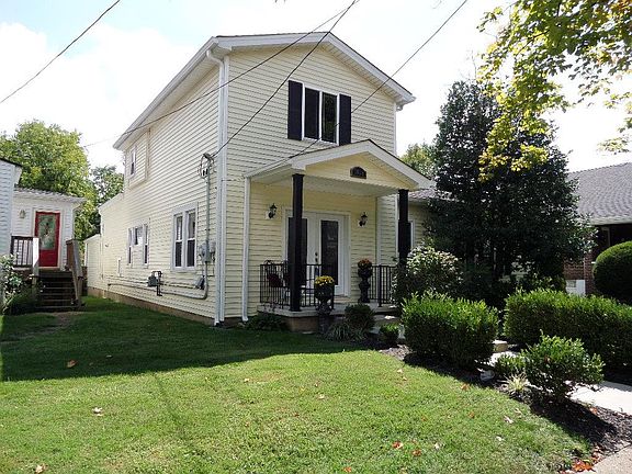 3rd image of 1928 Yale Dr