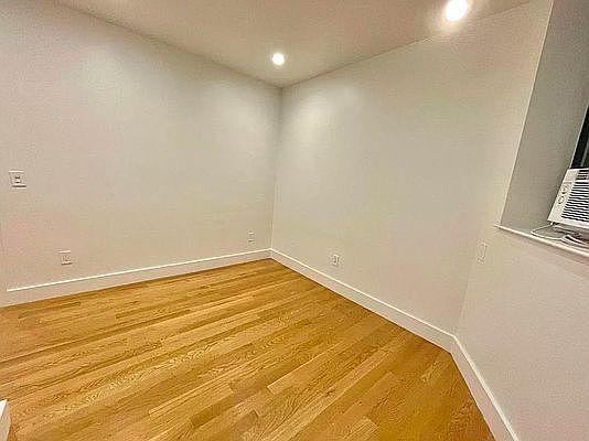 4th image of 2053 Frederick Douglass Blvd #22