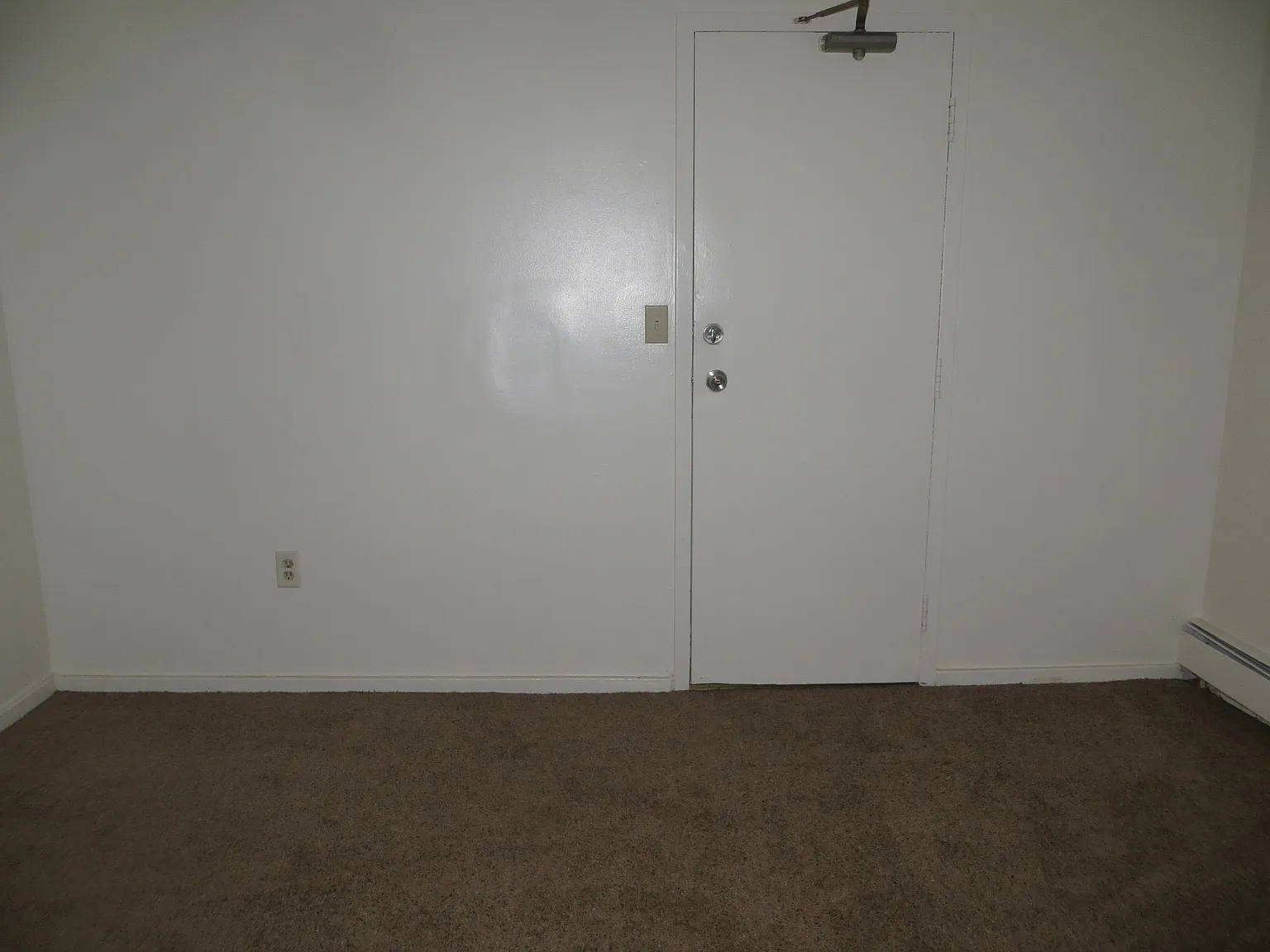 2 bed, $1,600 — Photo 4
