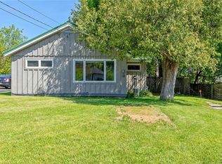 4279 Henderson Pl, Syracuse, NY 13219