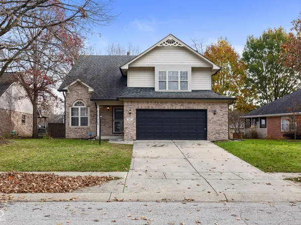 1229 Smoketree Dr, Beech Grove, IN 46107