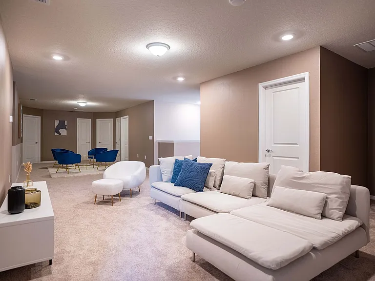 Saint Kitts Cir — Photo 40