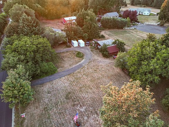 3rd image of 17414 NE 199th St