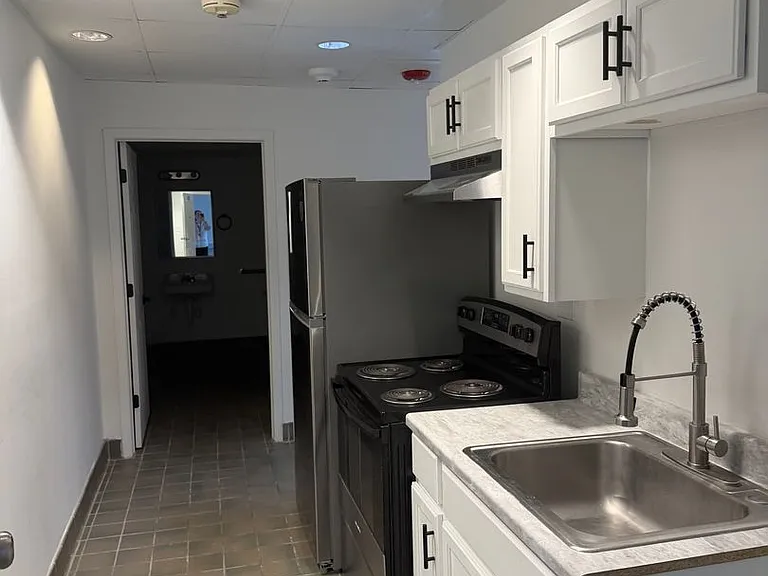Park Place Apartments — Photo 14