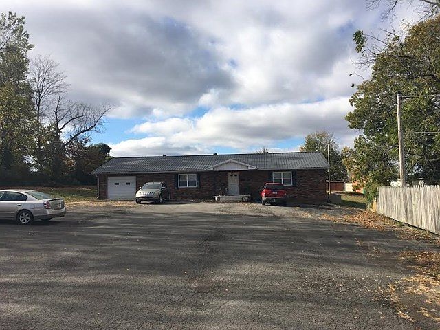 1st image of 107 Columbia Ave