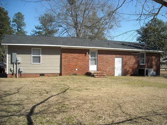 1910 Conway Dr — Photo 3