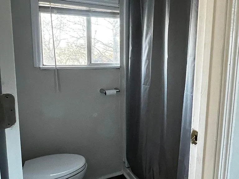 2415 Hamill Rd — Photo 26