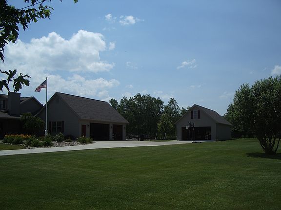 3+ Car Garage & PoleBarn