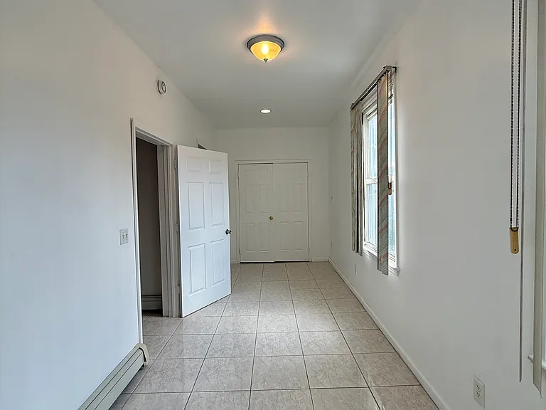 525 Harrison Ave #1 — Photo 6