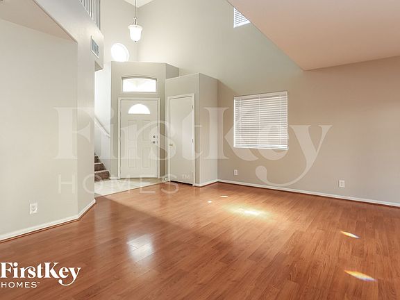 3rd image of 7517 Fencerow St