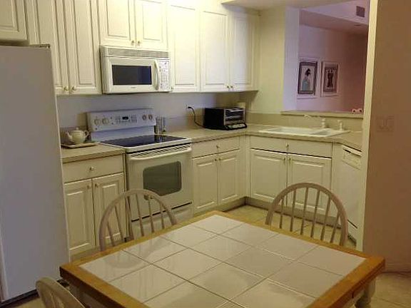 5th image of 7725 Yardley Dr APT 108