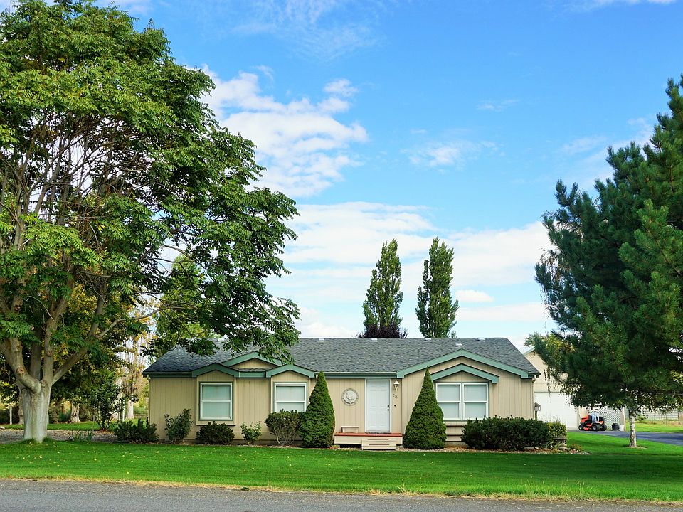 Peaceful setting 1.34 acres 
