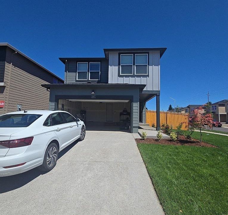 1st image of 4995 Marr Ave NE
