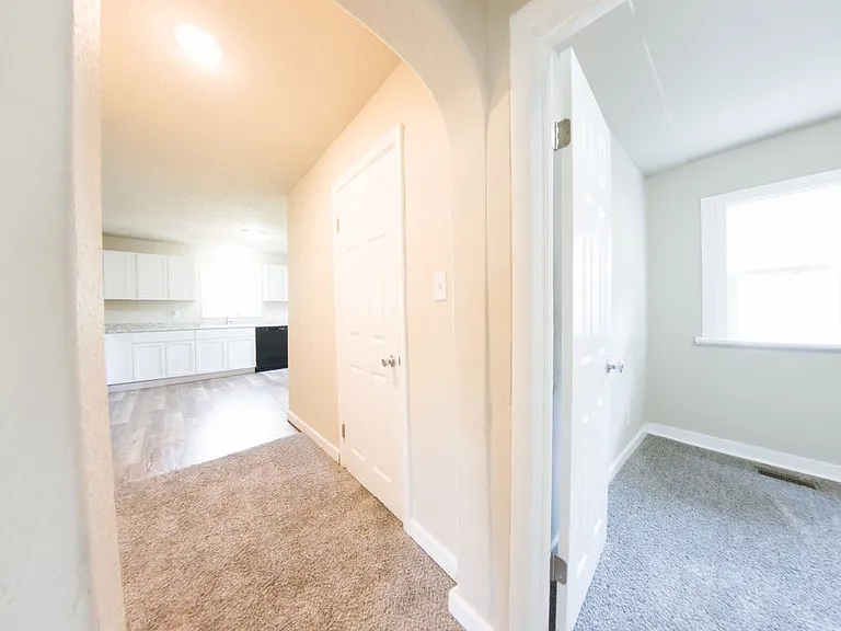 2826 Lyon St — Photo 8