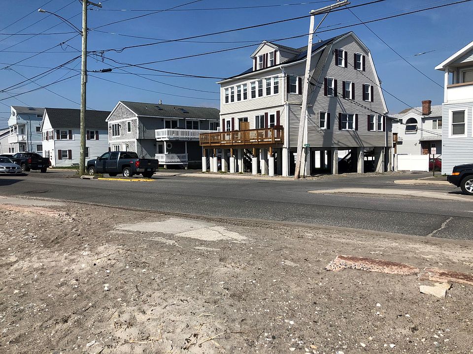 702 E Broadway, Milford, CT 06460 Zillow