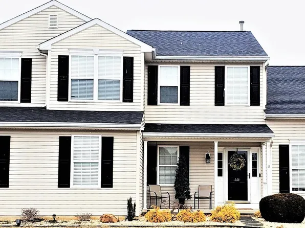 4 Carrington Ct, New Castle, DE 19720