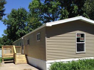 175 Round Oak Ct, Wisconsin Rapids, WI 54495