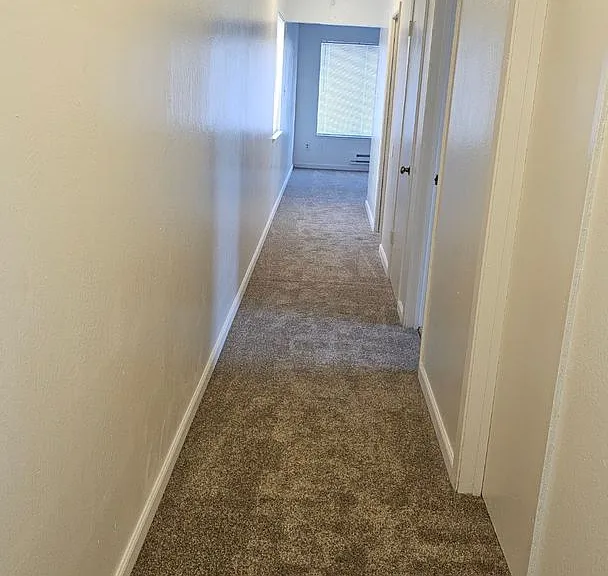 330 Alemany Blvd — Photo 1