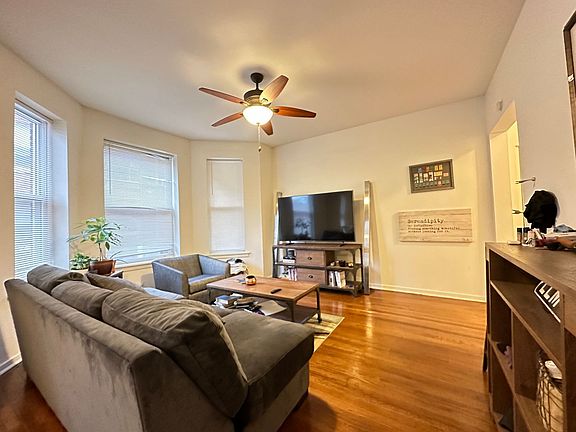 2nd image of 714 W Waveland Ave #716-1S