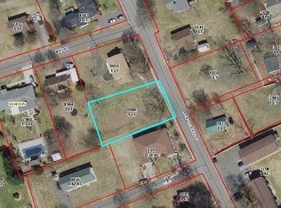 302 S Crutchfield St, Dobson, NC 27017