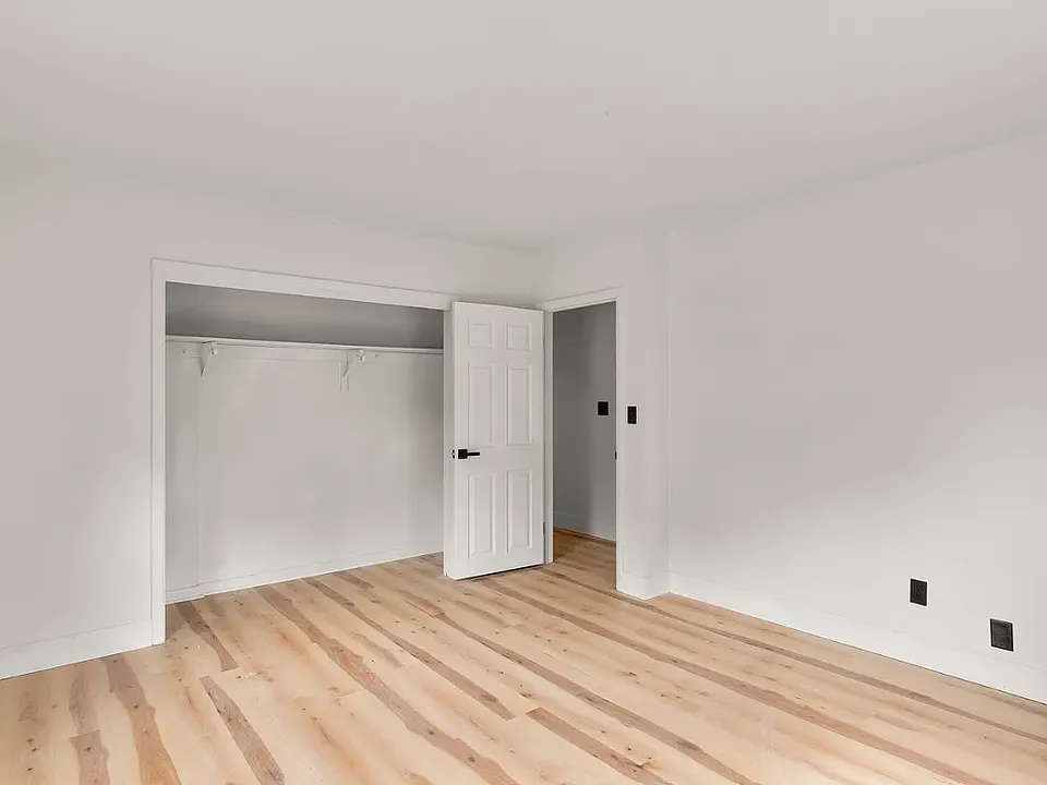 577 Brook Rd
