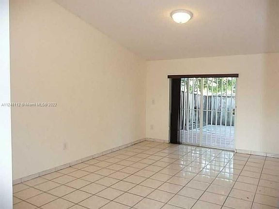 5th image of 200 NW 114th Ave APT 103